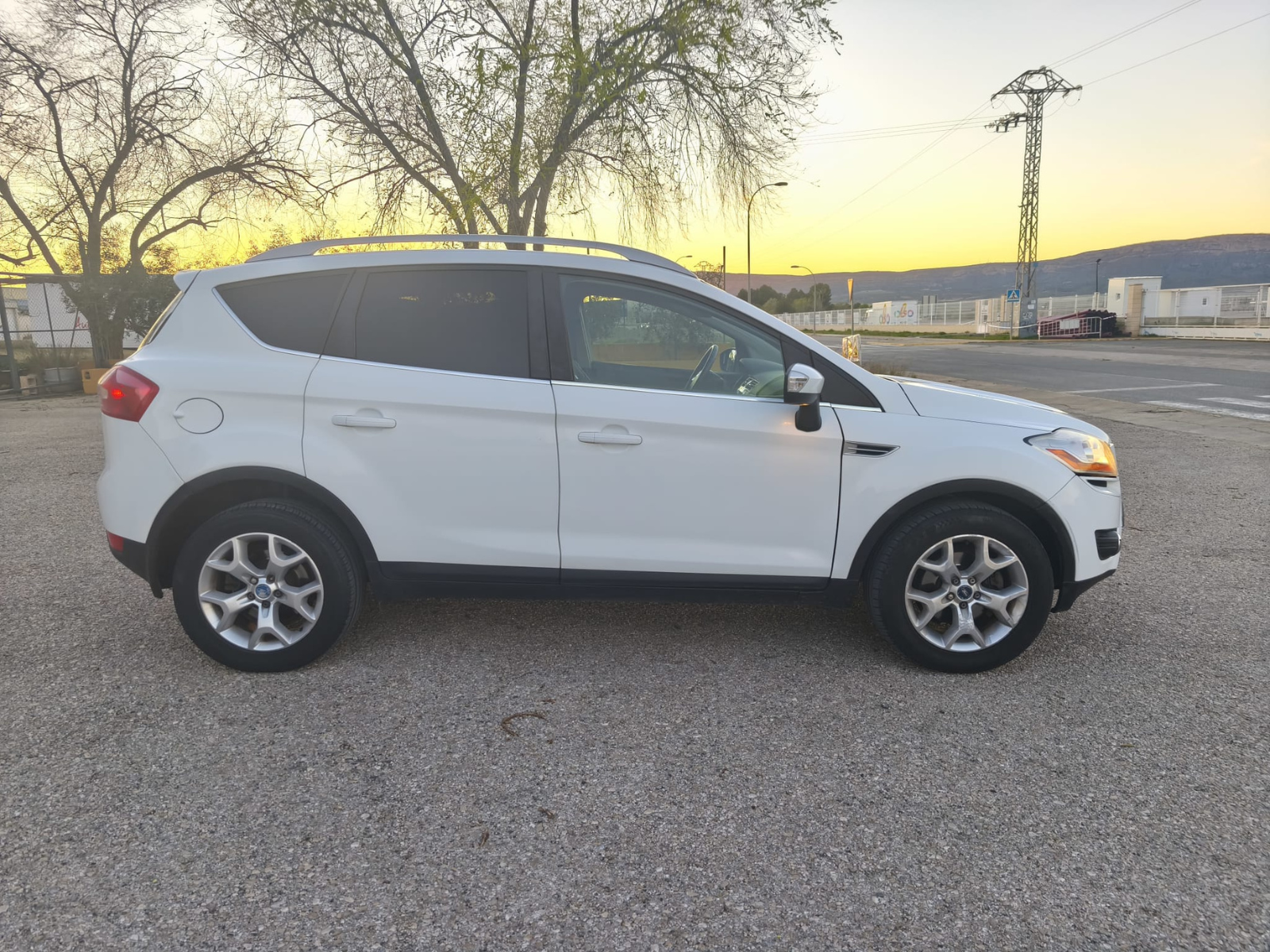 FORD KUGA 2.0 TDCI TREND
